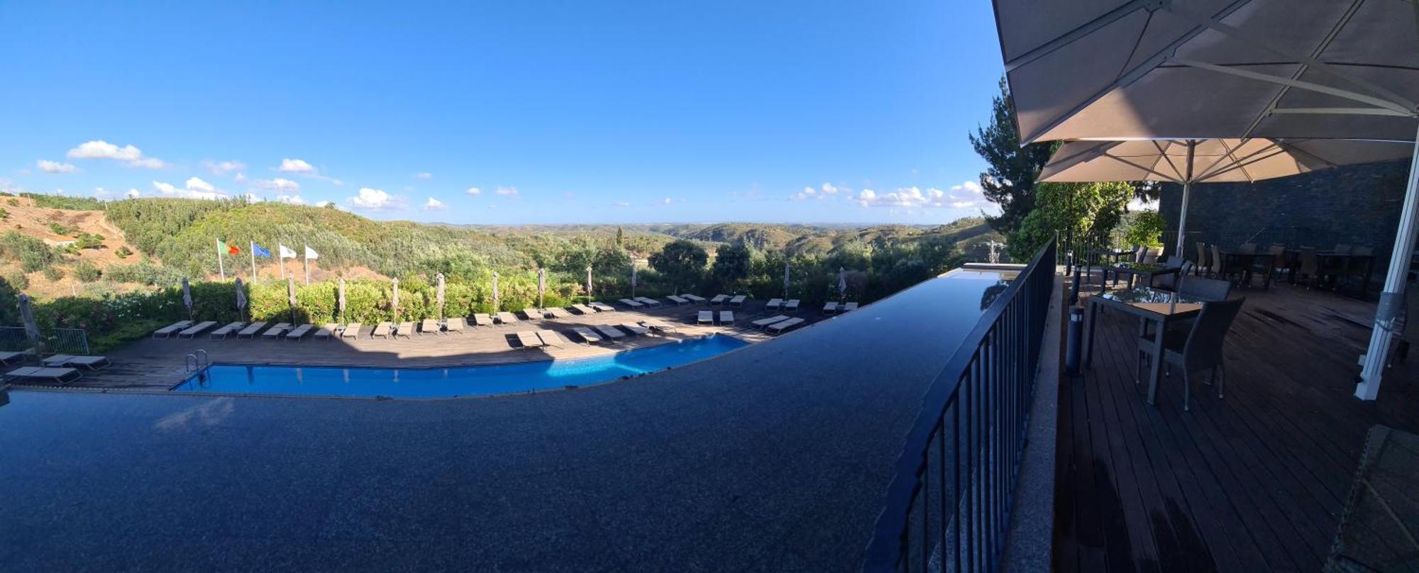 Monchique Resort & Spa Екстер'єр фото Infinity pool at the hotel