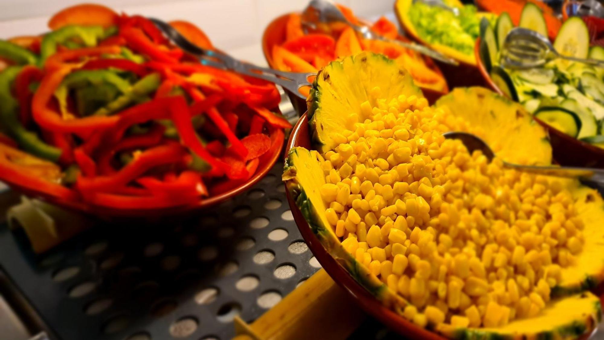 Monchique Resort & Spa Екстер'єр фото A salad bar