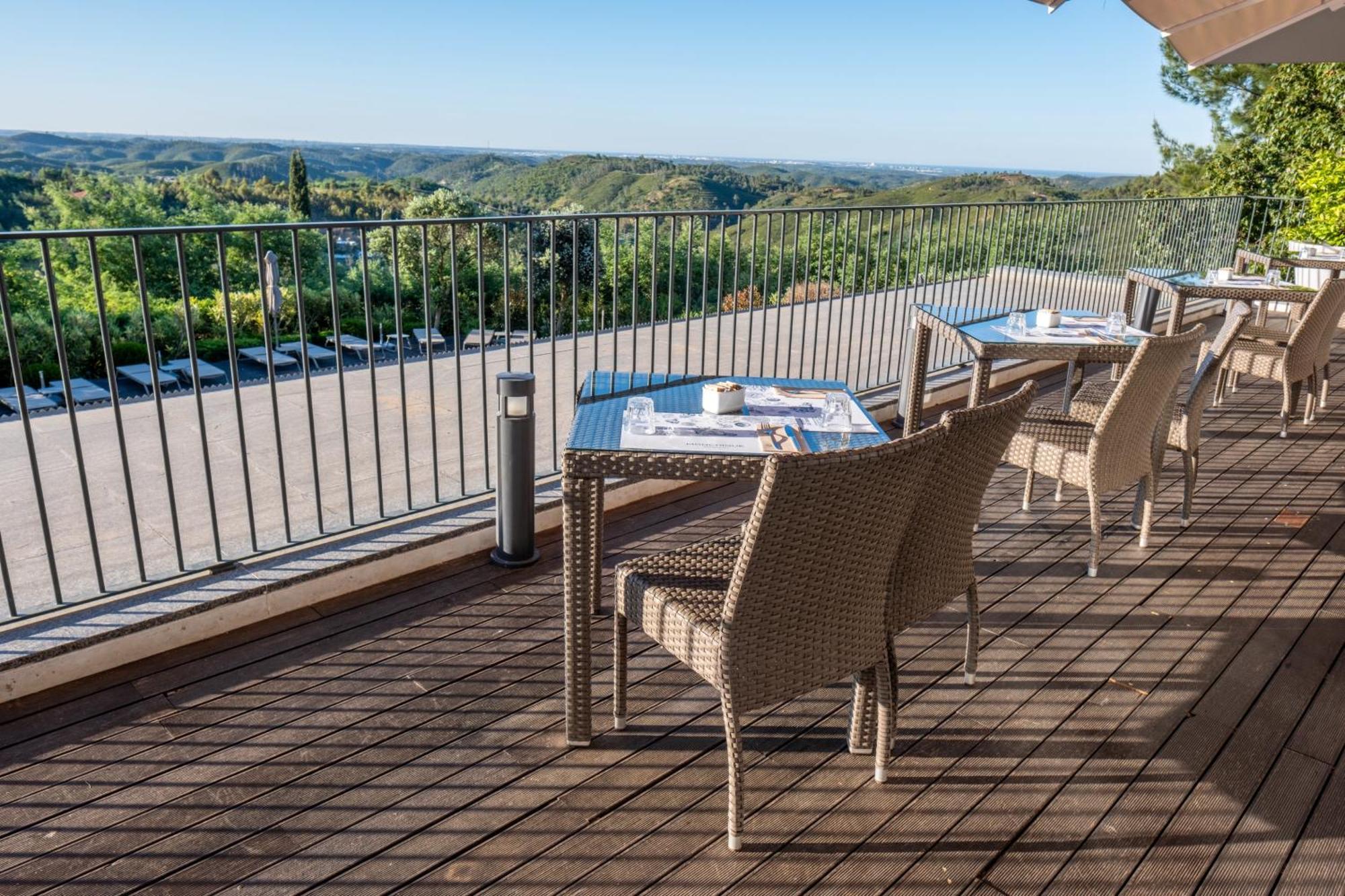 Monchique Resort & Spa Екстер'єр фото The rooftop terrace
